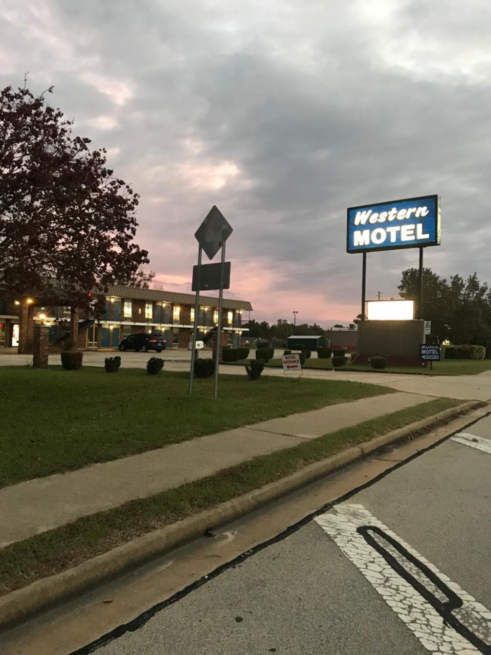Western Motel Brinson Crossing Esterno foto